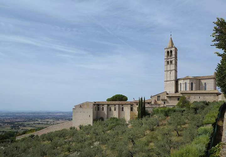 The Basilica of Saint Clare in the town.